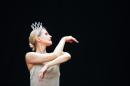 La Reine s ennuie 10 * 5616 x 3744 * (4.47MB)
